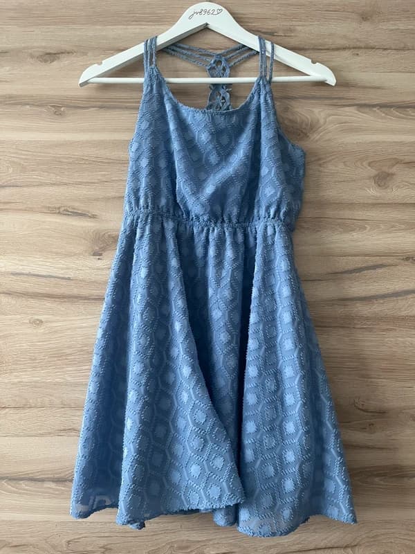 Review letní šaty jacquard — fotka 1