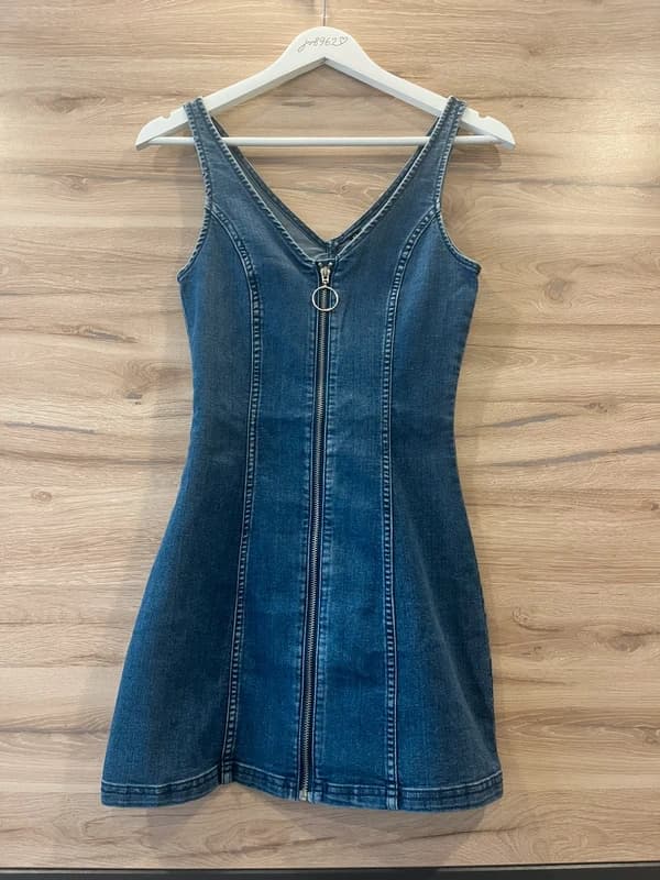 H&M Divided džínové mini šaty se zipem — fotka 1