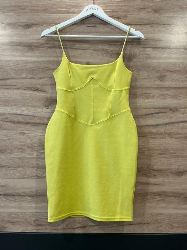 Missguided korzetové mini šaty — fotka 1